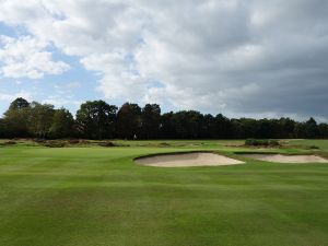 Sunningdale (Old) 17th Bunkers